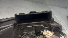 Load image into Gallery viewer, Frontscheinwerfer Toyota Avensis Rechts Scheinwerfer Headlight SCH7789701278jq