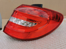 Load image into Gallery viewer, Rückleuchte Mercedes-Benz W246 A2468200664 Rechts Rearlight