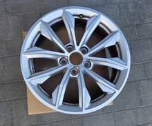 Laden Sie das Bild in den Galerie-Viewer, 1x Alufelge 17 Zoll 8.0" 5x112 39ET Glanz Silber 80A601025 Audi Q5 Rim Wheel FEL5328127279hw