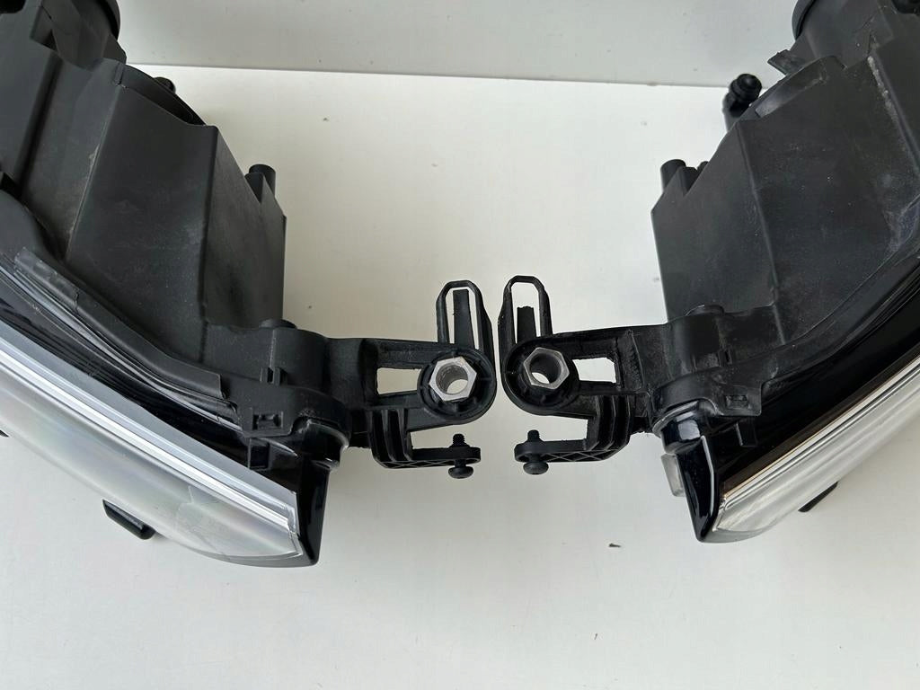 Frontscheinwerfer VW T-Roc 2GA941006B 2GA941005B LED Rechts oder Links