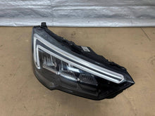Laden Sie das Bild in den Galerie-Viewer, Frontscheinwerfer Opel Crossland X 988709880 Full LED Rechts Headlight SCH8975733599wq