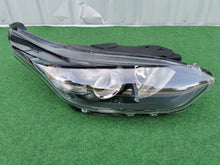 Laden Sie das Bild in den Galerie-Viewer, Frontscheinwerfer Kia Ceed J792121040 Rechts Scheinwerfer Headlight SCH2080444890zt