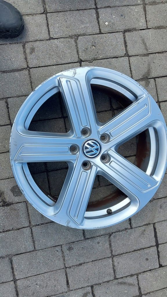 1x Alufelge 18 Zoll 7.5" 5x112 49ET Glanz Silber 5G0601025BK VW Golf VII I FEL4370162150lh