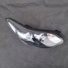 Laden Sie das Bild in den Galerie-Viewer, Frontscheinwerfer Kia Sportage IV 92102-F1110 Rechts Scheinwerfer Headlight SCH3051226827lf