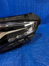 Laden Sie das Bild in den Galerie-Viewer, Frontscheinwerfer Mercedes-Benz Cla X118 C118 A1189060801 Rechts Headlight SCH6448148230yw