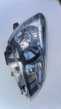 Load image into Gallery viewer, Frontscheinwerfer Toyota Yaris Rechts Scheinwerfer Headlight