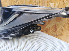 Laden Sie das Bild in den Galerie-Viewer, Frontscheinwerfer Toyota 81110-02S70 Full LED Links Scheinwerfer Headlight SCH9563059783dm