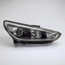 Laden Sie das Bild in den Galerie-Viewer, Frontscheinwerfer Hyundai I30 III 92102-G4020 Rechts Scheinwerfer Headlight