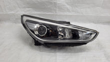 Laden Sie das Bild in den Galerie-Viewer, Frontscheinwerfer Hyundai I30 III 92102-G4020 Rechts Scheinwerfer Headlight