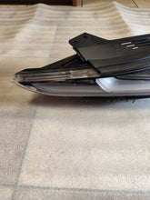 Laden Sie das Bild in den Galerie-Viewer, Frontscheinwerfer Hyundai Santa I Fe IV 92207S1000 Ein Stück (Rechts oder Links)