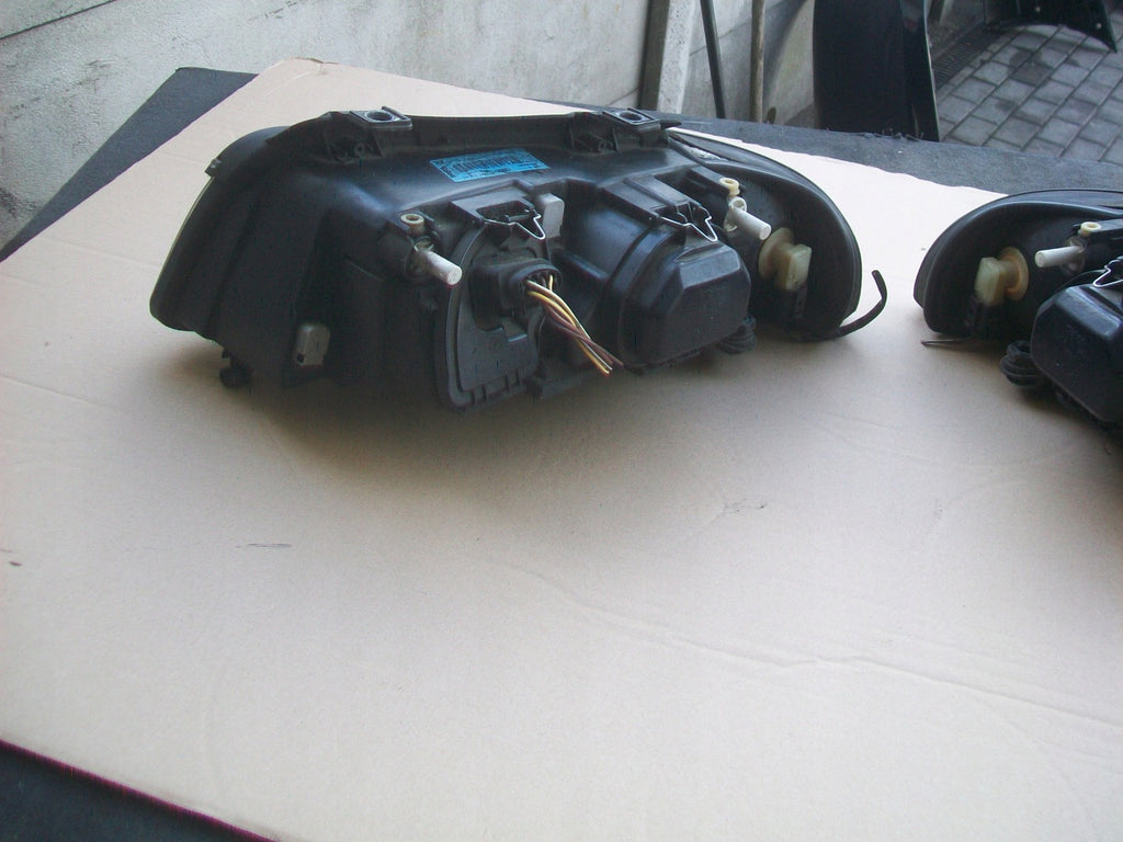 Frontscheinwerfer Audi A4 B5 8D0941003 Ein Stück (Rechts oder Links) Headlight