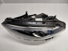 Laden Sie das Bild in den Galerie-Viewer, Frontscheinwerfer Mercedes-Benz W177 A1779065704 Links Scheinwerfer Headlight SCH8516343681by