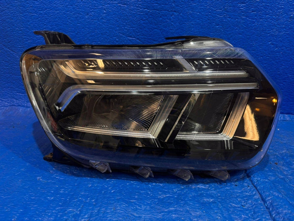 Frontscheinwerfer Dacia Duster 260101613R Rechts Scheinwerfer Headlight SCH2912146503ox