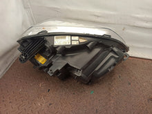 Laden Sie das Bild in den Galerie-Viewer, Frontscheinwerfer Mercedes-Benz W204 A2048207459 85122000 Xenon Links Headlight SCH6860305616wn