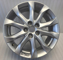 Laden Sie das Bild in den Galerie-Viewer, 1x Alufelge 18 Zoll 7.0" 5x114.3 50ET Glanz Silber 9965227080 Mazda Cx3 Cx-3 FEL6946011182vy