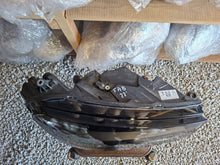 Laden Sie das Bild in den Galerie-Viewer, Frontscheinwerfer Skoda Fabia IV 6VB941016 Full LED Ein Satz Headlight SCH1522691717ff