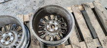 Load image into Gallery viewer, 1x Alufelge 17 Zoll 7.0&quot; 5x112 3B0601025P Audi Rim Wheel