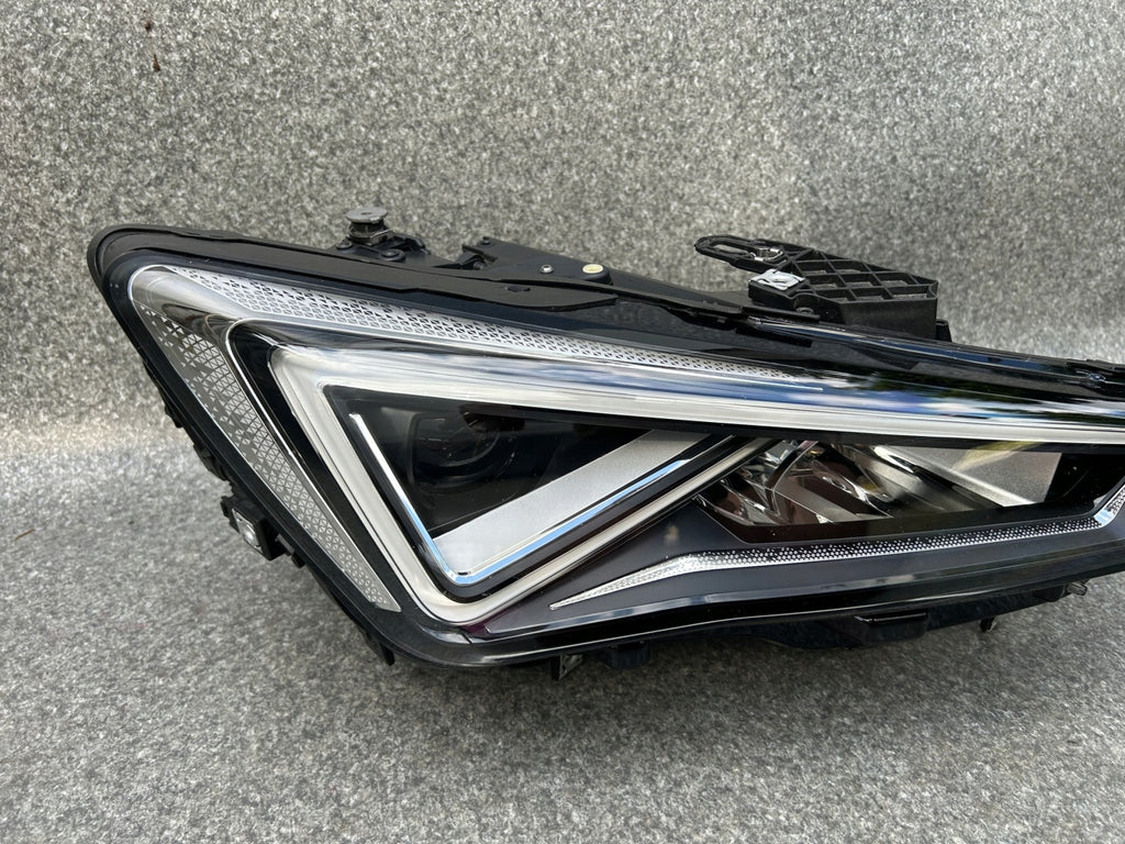 Frontscheinwerfer Cupra Formentor I 5FG941008E Rechts Scheinwerfer Headlight SCH2492488038yx