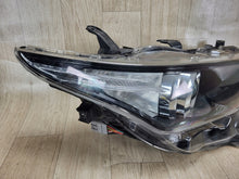 Load image into Gallery viewer, Frontscheinwerfer Toyota Auris 81110-02K30 LED Rechts Scheinwerfer Headlight SCH2481736104me