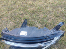 Laden Sie das Bild in den Galerie-Viewer, Frontscheinwerfer Renault I 260606399R Links Scheinwerfer Headlight SCH3412444139rq
