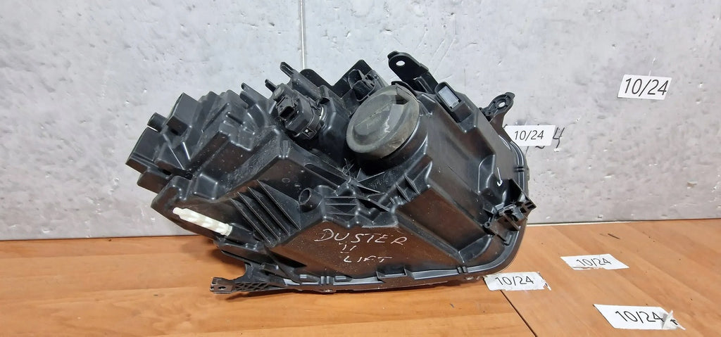 Frontscheinwerfer Dacia Duster MIA12858 Links Scheinwerfer Headlight