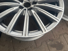 Load image into Gallery viewer, 1x Alufelge 19 Zoll 8.5" 5x112 25ET 6877024 BMW G30 G32 G20 Rim Wheel FEL3735699487zs