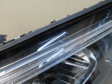 Laden Sie das Bild in den Galerie-Viewer, Frontscheinwerfer Mercedes-Benz W206 A2069060803 LED Rechts Headlight SCH1638769937ri
