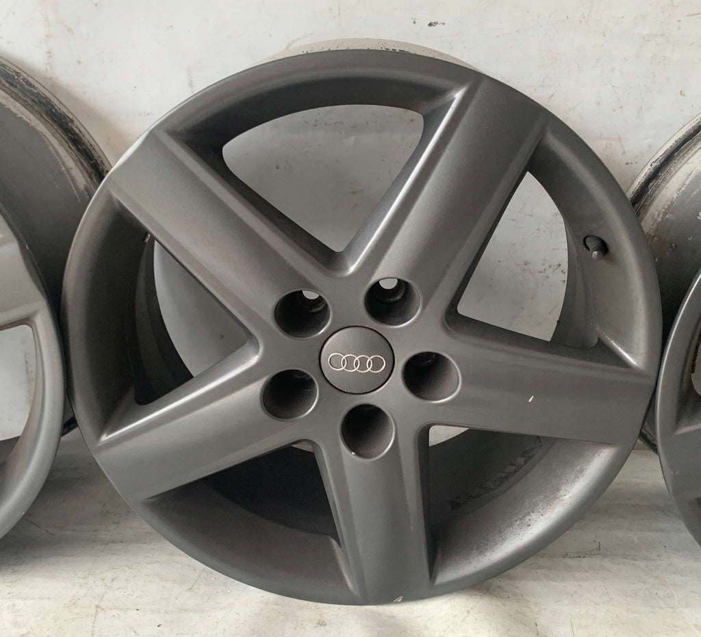 4x Alufelge 17 Zoll 7.5" 5x112 45ET Glanz Silber 8E0601025E Audi C6 A4 B6 B7