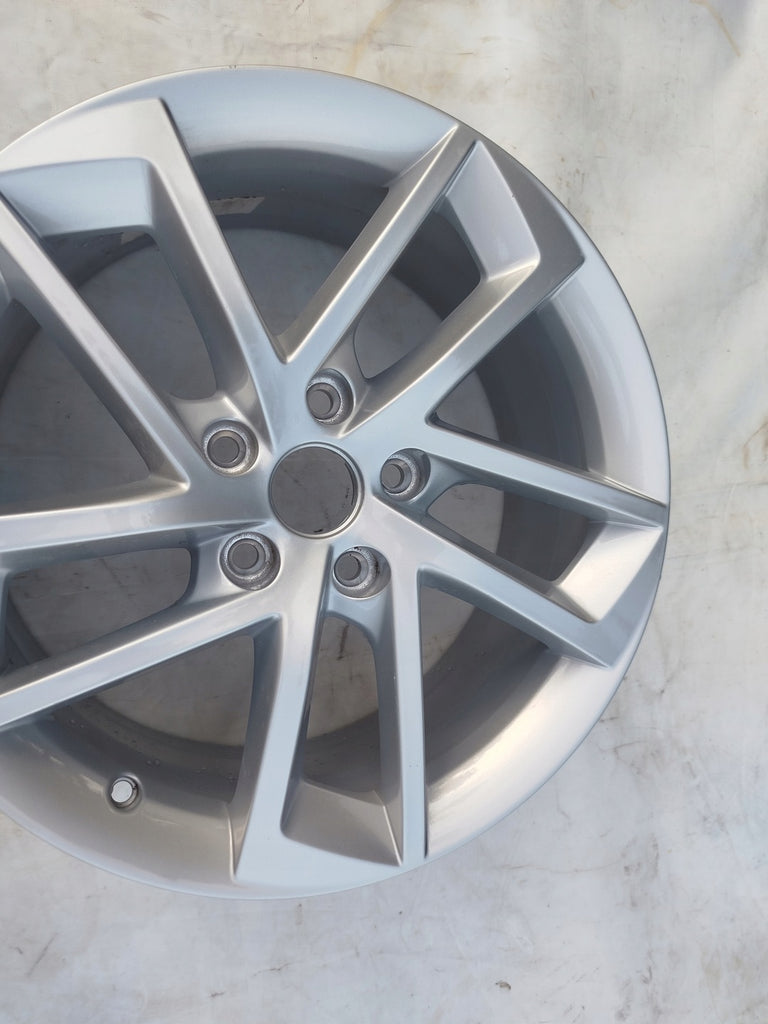 1x Alufelge 15 Zoll 5.5" 5x112 40ET 5F0601025 Seat Rim Wheel