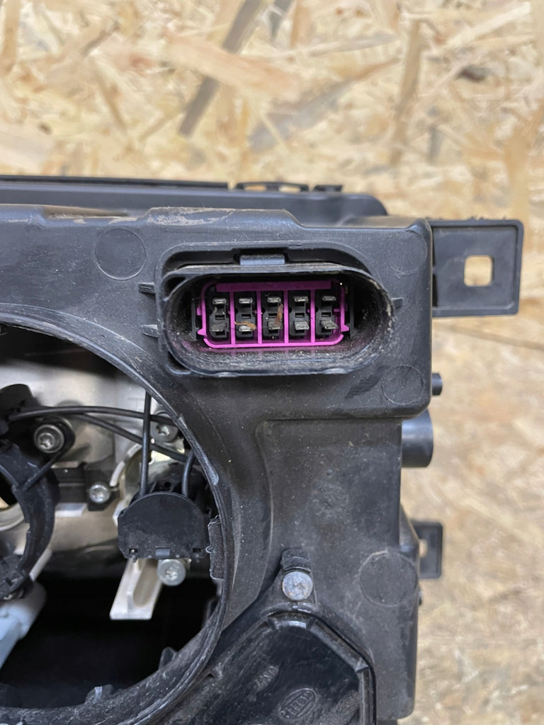 Frontscheinwerfer VW Crafter 1ER011592 Rechts Scheinwerfer Headlight SCH1657245900ze