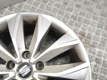 Laden Sie das Bild in den Galerie-Viewer, 1x Alufelge 17 Zoll 5x112 575601025B Seat Ateca Rim Wheel FEL3408894780bi
