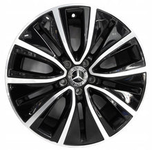 Laden Sie das Bild in den Galerie-Viewer, 4x Alufelge 18 Zoll 8.0&quot; 5x112 33ET Glanz Schwarz A2574010700 Mercedes-Benz