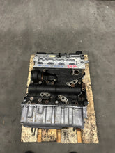 Laden Sie das Bild in den Galerie-Viewer, Motor Audi Seat Skoda VW DFGA DFGC 2.0 TDI 36TKm 2018 Diesel Engine Unkomplett