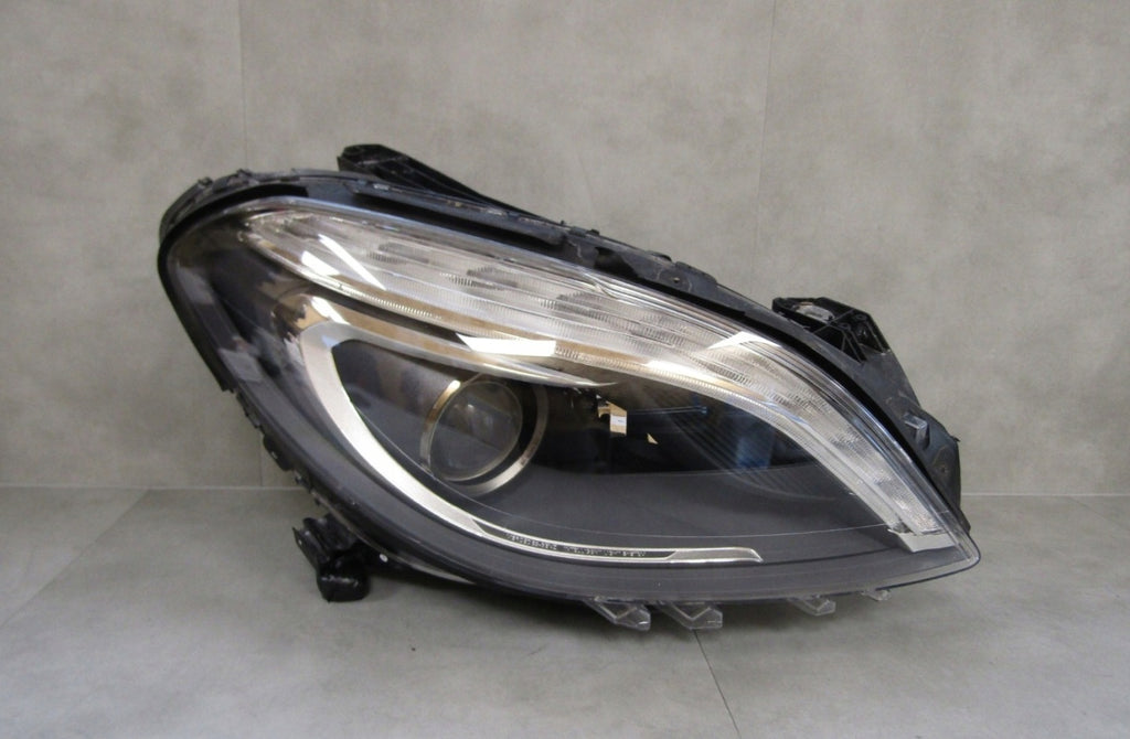 Frontscheinwerfer Mercedes-Benz W246 A2468207861 Xenon Rechts Headlight SCH9880389521wz