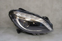Laden Sie das Bild in den Galerie-Viewer, Frontscheinwerfer Mercedes-Benz W246 A2468207861 Xenon Rechts Headlight SCH9880389521wz