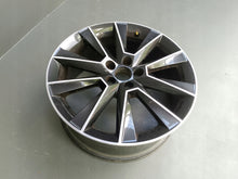 Load image into Gallery viewer, 1x Alufelge 17 Zoll 7.0" 5x100 46ET Glanz 5JJ601025A Skoda Fabia I Rim Wheel FEL1501080113sf