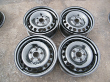 Load image into Gallery viewer, 4x Alufelge 15 Zoll 6.0" 5x112 47ET Schwarz VW Caddy V Golf III Jetta VI Touran FEL4648129954me