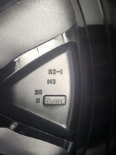 Laden Sie das Bild in den Galerie-Viewer, 1x Alufelge 18 Zoll 7.0&quot; 5x114.3 38ET 4250D789 Mitsubishi Outlander Rim Wheel