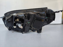 Laden Sie das Bild in den Galerie-Viewer, Frontscheinwerfer Opel Zafira Vivaro C 9832836480 Xenon Rechts Headlight