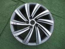Load image into Gallery viewer, 1x Alufelge 18 Zoll 7.5" 5x112 48ET Glanz Graphit 5E3601025AG Mg Octavia 5e3 I FEL8233587076te