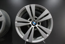 Laden Sie das Bild in den Galerie-Viewer, 1x Alufelge 17 Zoll 8.0" 5x120 43ET Glanz Silber 6783285 BMW 1 Rim Wheel FEL4996149836au
