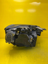 Laden Sie das Bild in den Galerie-Viewer, Frontscheinwerfer VW I 11B941035G LED Ein Stück (Rechts oder Links) Headlight SCH5972114052ed