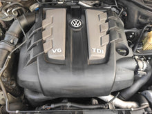 Load image into Gallery viewer, Motor Audi Porsche VW Touareg CRC 3.0 TDI 245PS 180kW 2012 Diesel Unkomplett MOT9100168406to