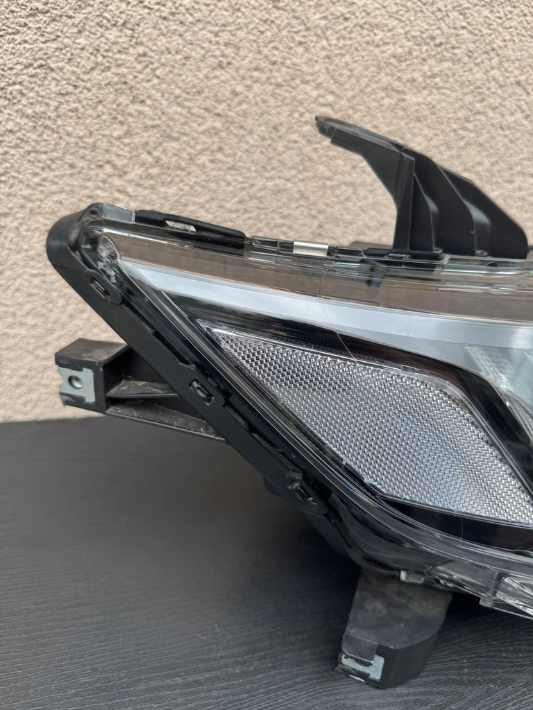 Frontscheinwerfer Mitsubishi Outlander 8301D3-32 Full LED Rechts Headlight