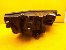 Laden Sie das Bild in den Galerie-Viewer, Frontscheinwerfer Skoda Octavia IV 5E4941015 LED Ein Stück (Rechts oder Links) SCH3801088430st