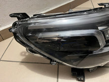Laden Sie das Bild in den Galerie-Viewer, Frontscheinwerfer Toyota Hilux 1EJ-923368 Full LED Rechts Scheinwerfer Headlight SCH8827184901oy