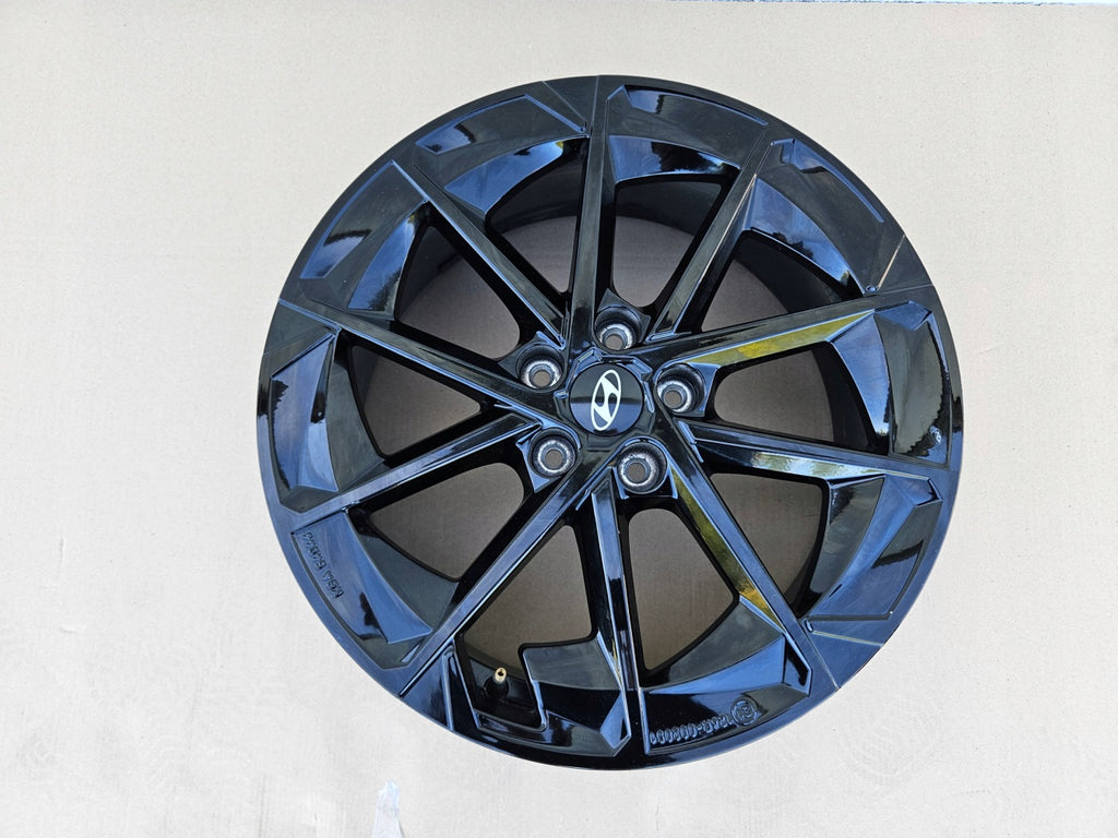 1x Alufelge 19 Zoll 7.5" 5x114.3 49 5ET Glanz Silber HMD04EV Hyundai Ioniq 5 FEL2565895935wp