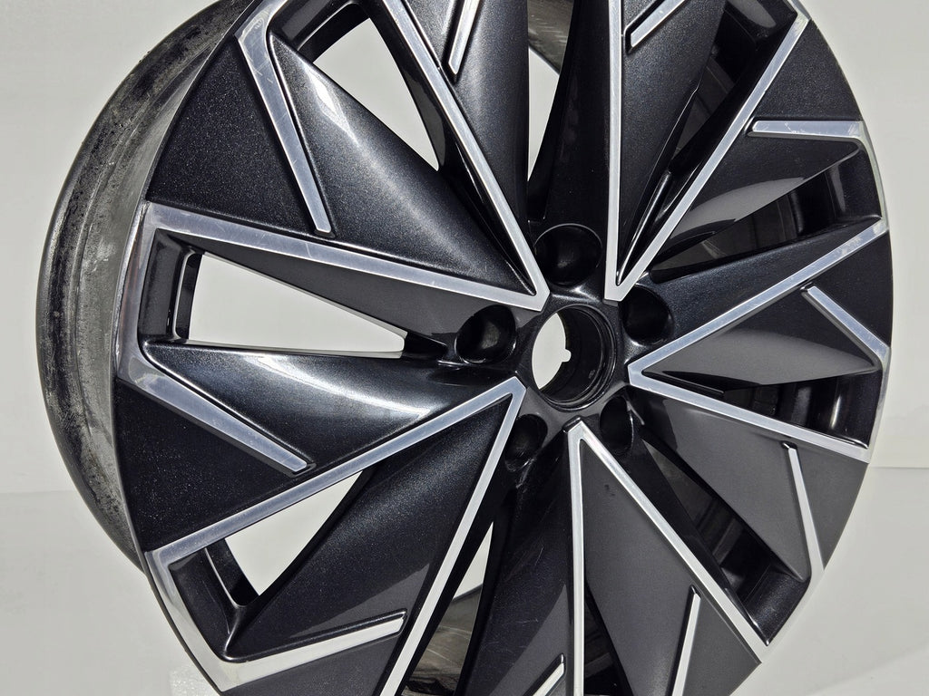 1x Alufelge 18 Zoll 8.0" 5x112 3V0601025 Skoda Superb Iii Rim Wheel