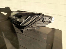 Load image into Gallery viewer, Frontscheinwerfer Audi A4 8W0941033 Vorderseite Scheinwerfer Headlight
