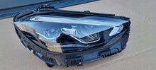 Laden Sie das Bild in den Galerie-Viewer, Frontscheinwerfer Mercedes-Benz W206 A2069060803 Rechts Scheinwerfer Headlight SCH2764955967sb